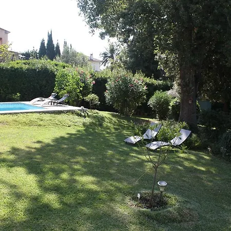 Lägenhet Ecole Buissonniere Antibes