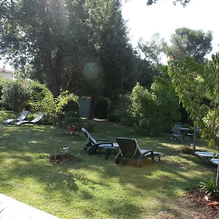 埃科勒布斯桑尼雷酒店 昂蒂布