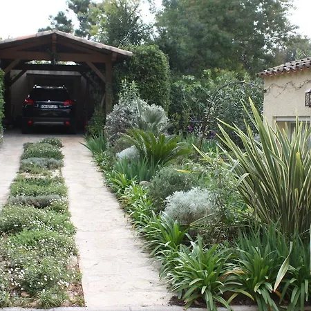 埃科勒布斯桑尼雷酒店