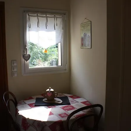 埃科勒布斯桑尼雷酒店 *