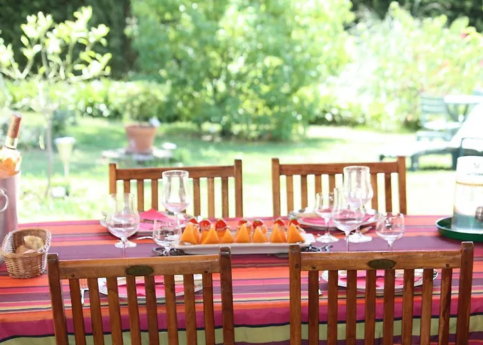 Ecole Buissonniere Антиб